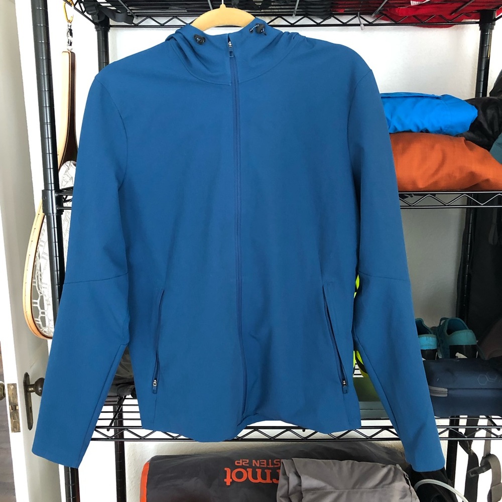 LuLu Lemon Small Water Repellant Jacket - great condition
